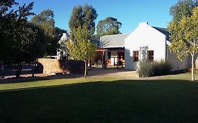 Honeylocust Guesthouse